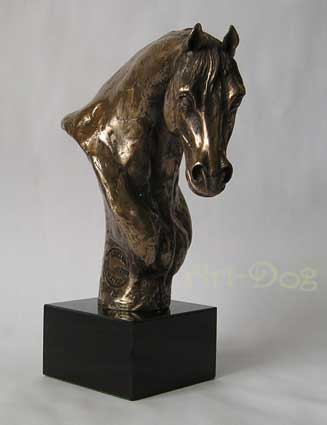 horse bronze statue